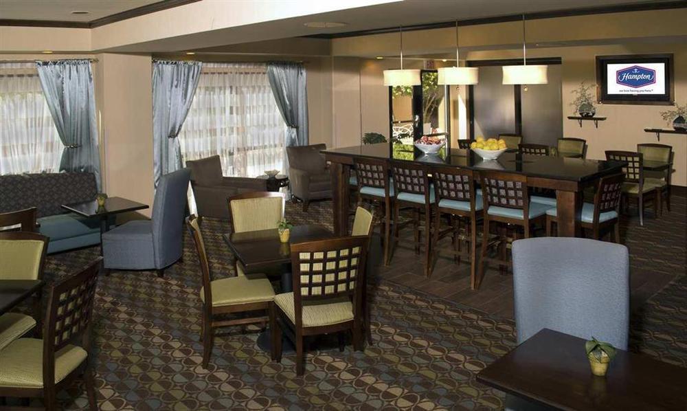 Hampton Inn Санфорд Екстериор снимка