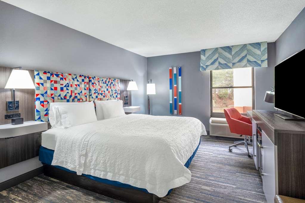 Hampton Inn Санфорд Стая снимка