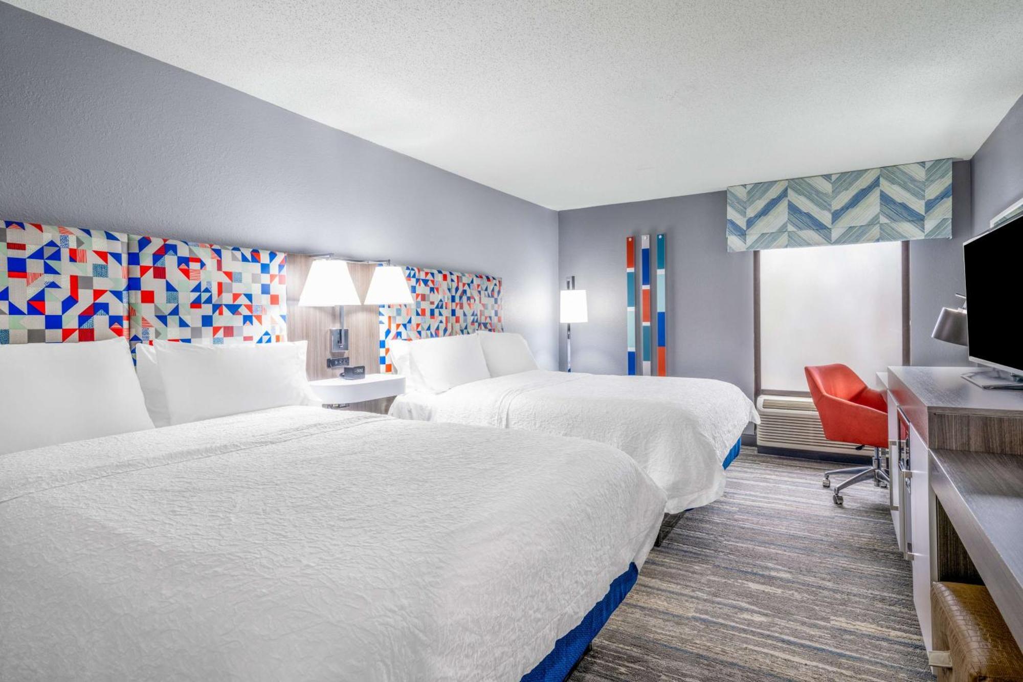 Hampton Inn Санфорд Екстериор снимка