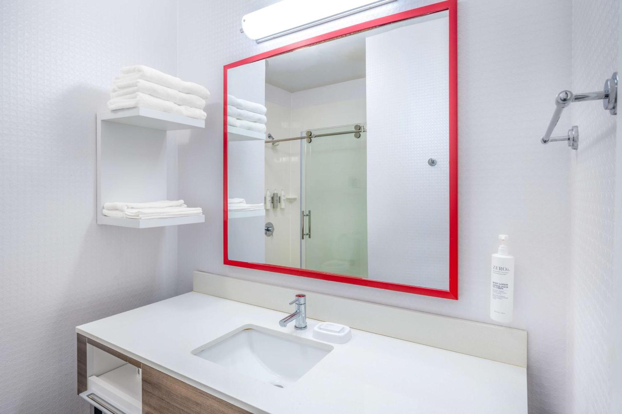 Hampton Inn Санфорд Екстериор снимка