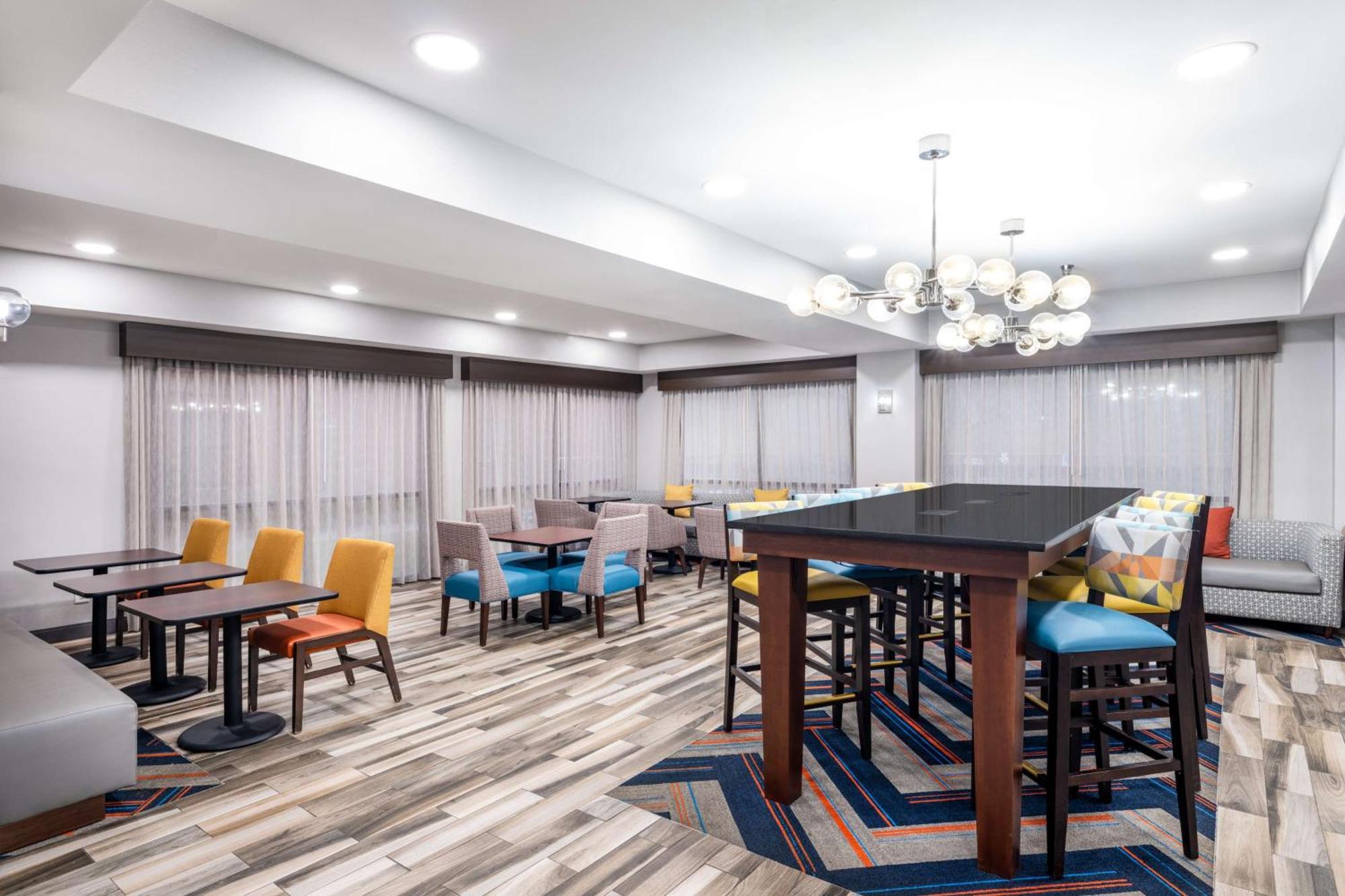 Hampton Inn Санфорд Екстериор снимка